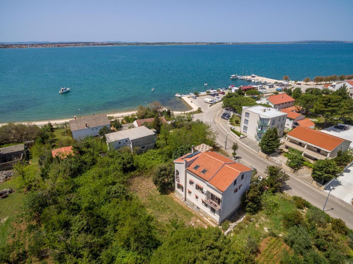 Apartments And Rooms By The Sea Vrsi - Mulo, Zadar - 5848 Esterno foto