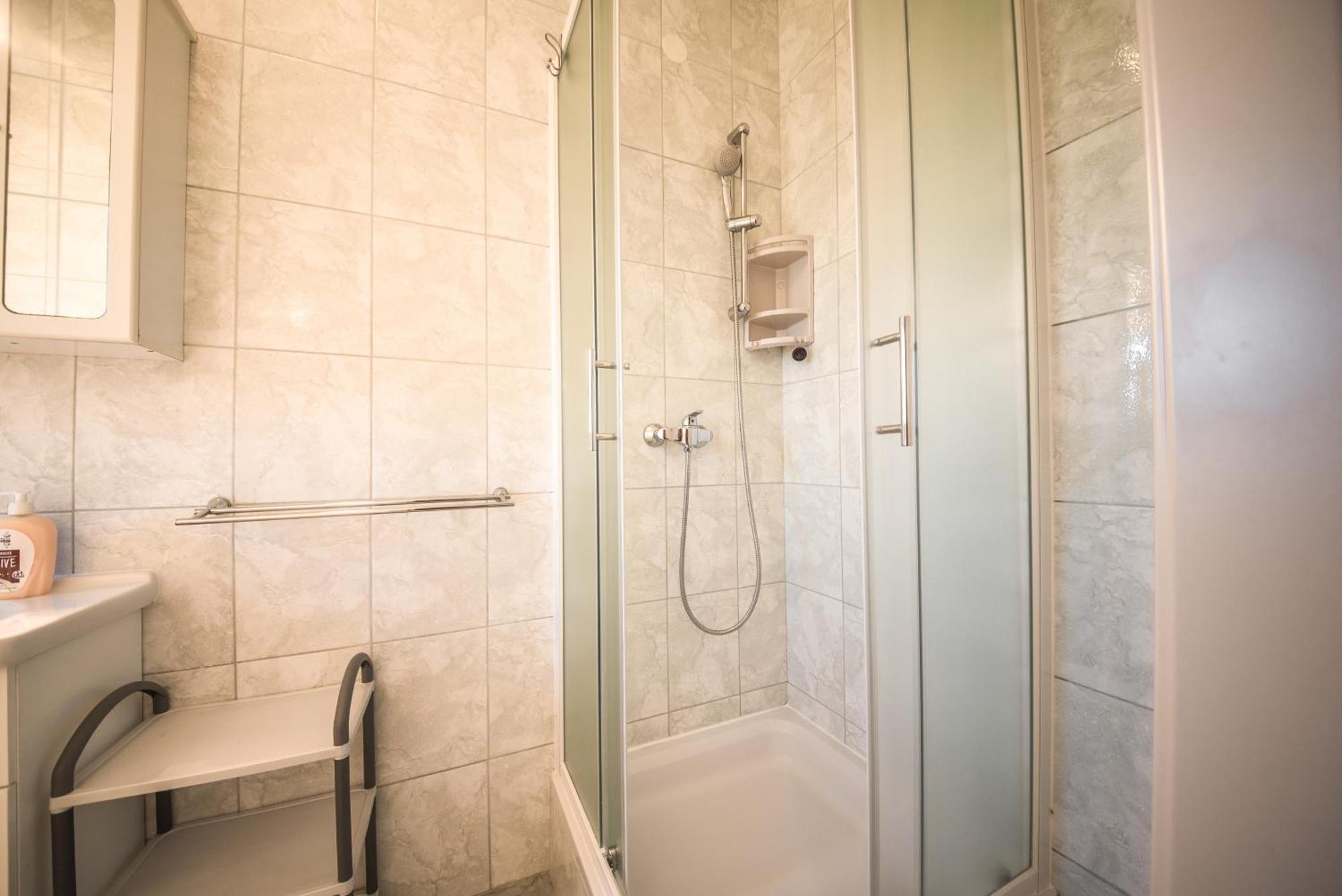 Apartments And Rooms By The Sea Vrsi - Mulo, Zadar - 5848 Esterno foto