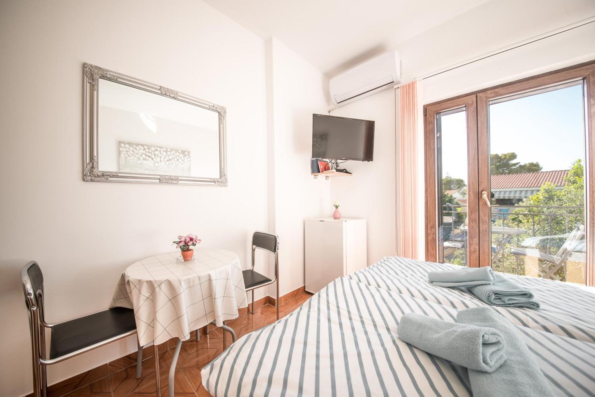 Apartments And Rooms By The Sea Vrsi - Mulo, Zadar - 5848 Camera foto